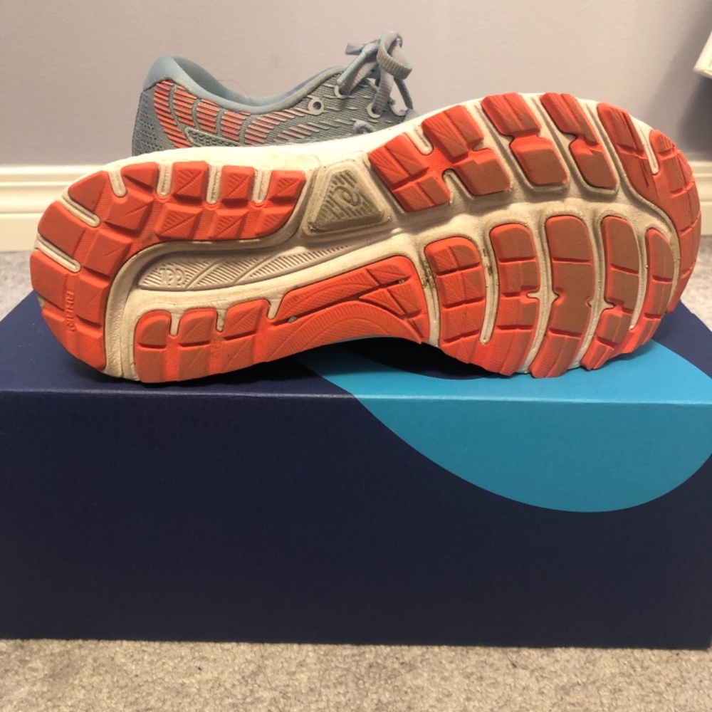 ASICS Runners - Picture 3 of 3